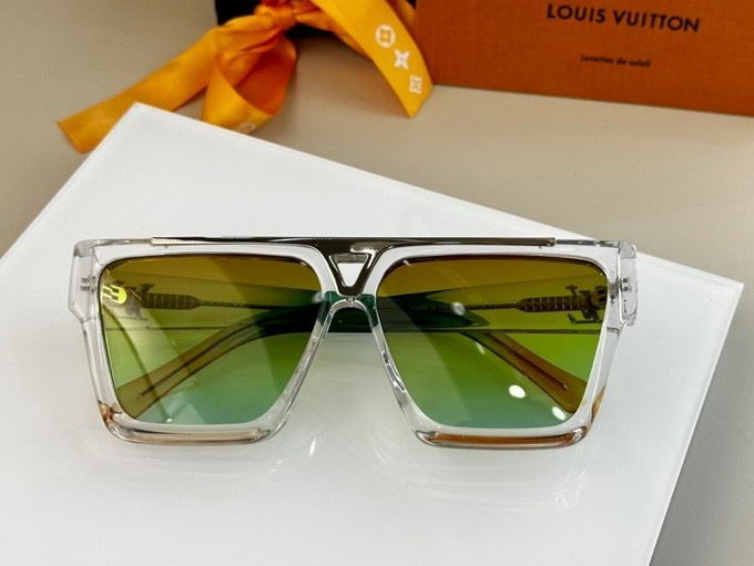 Louis Vuitton Sunglasses ID:20230516-93